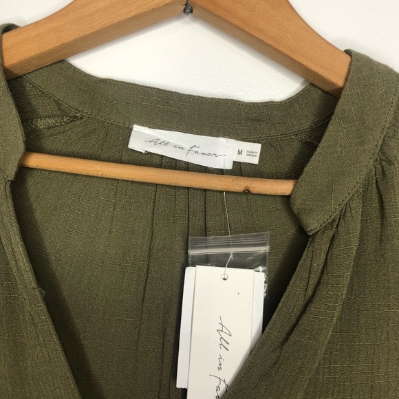 NWT All in Favor Olive Green Long Sleeve V-neck Blouse - medium - Picture 2 of 9